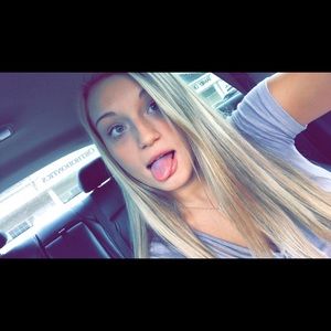 Meet your Posher, Mackenzie